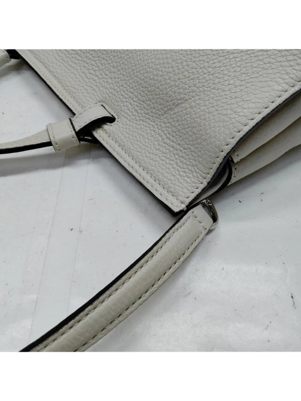 Authentic Gucci Bamboo Daily Top Handle Bag White Leather Crossbody Tote - Picture 7 of 16